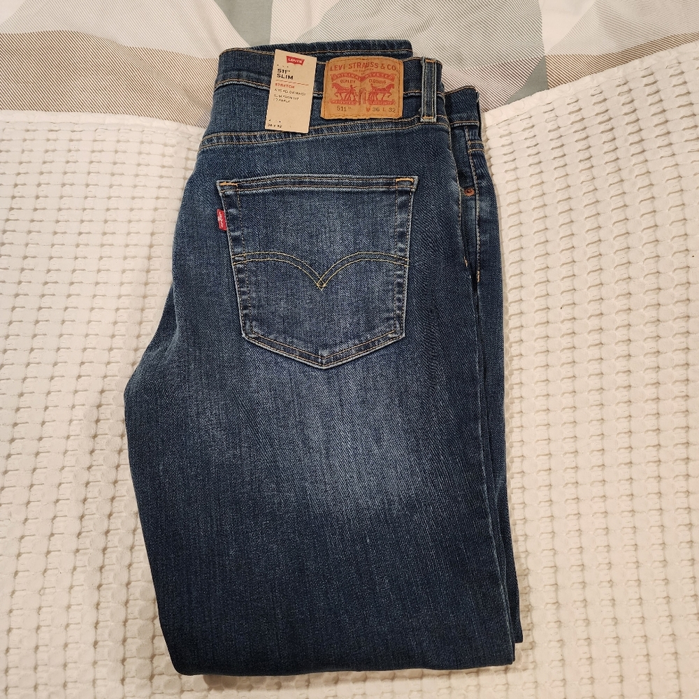 Blue Levi's 511 36x32